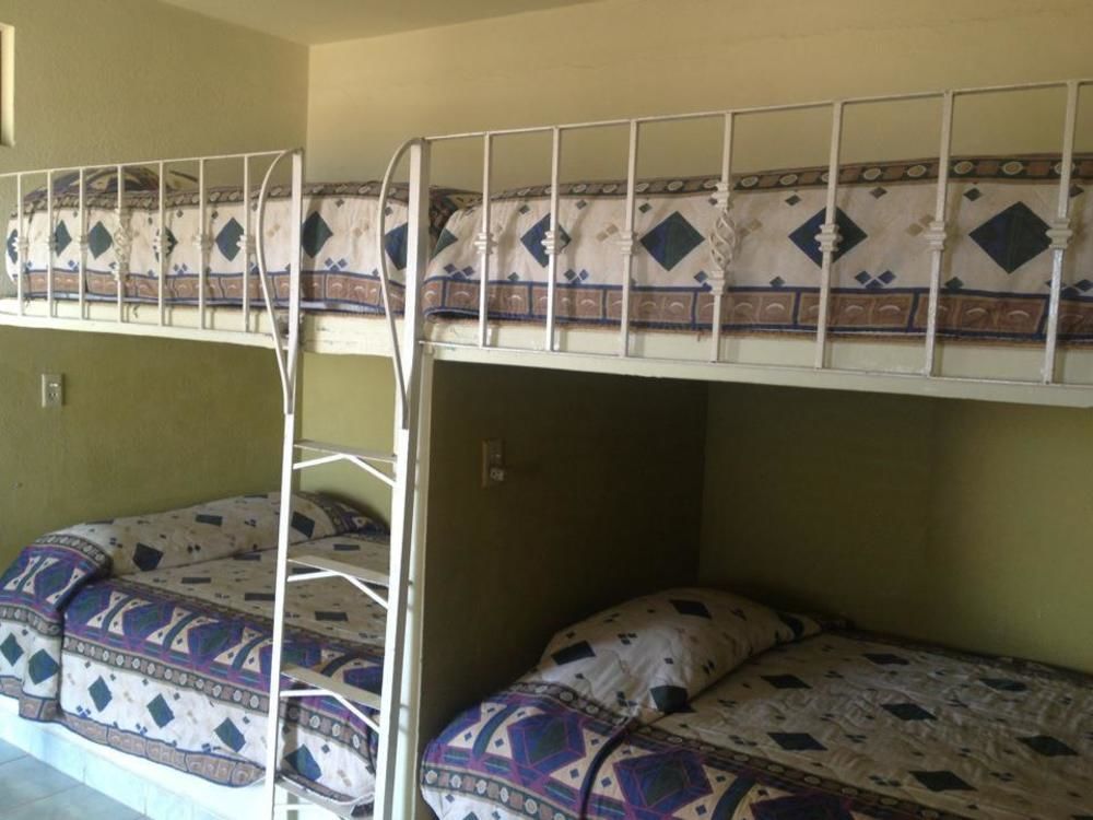 La Cueva Del Pirata Hotel Camalu Ngoại thất bức ảnh