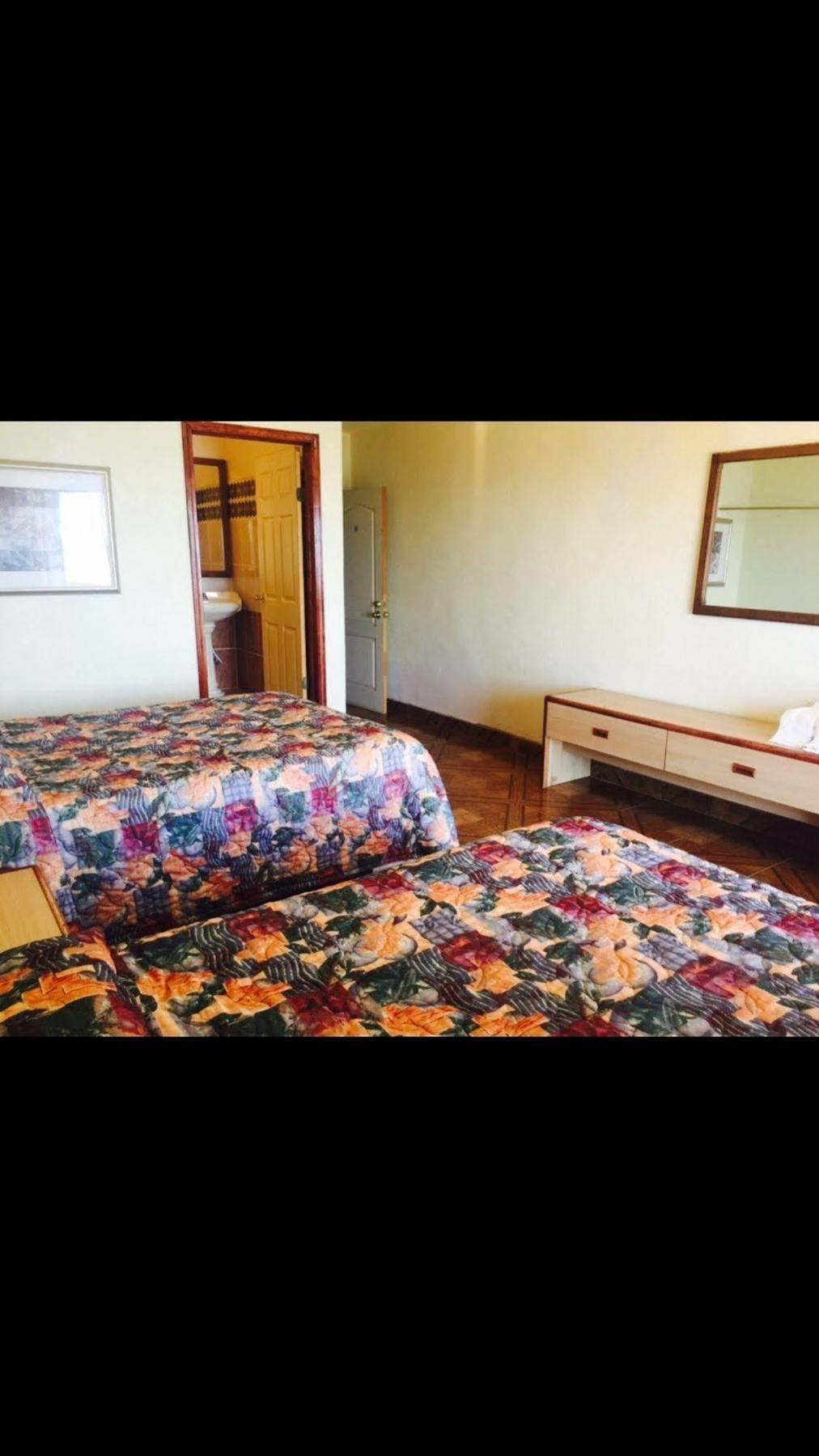 La Cueva Del Pirata Hotel Camalu Ngoại thất bức ảnh