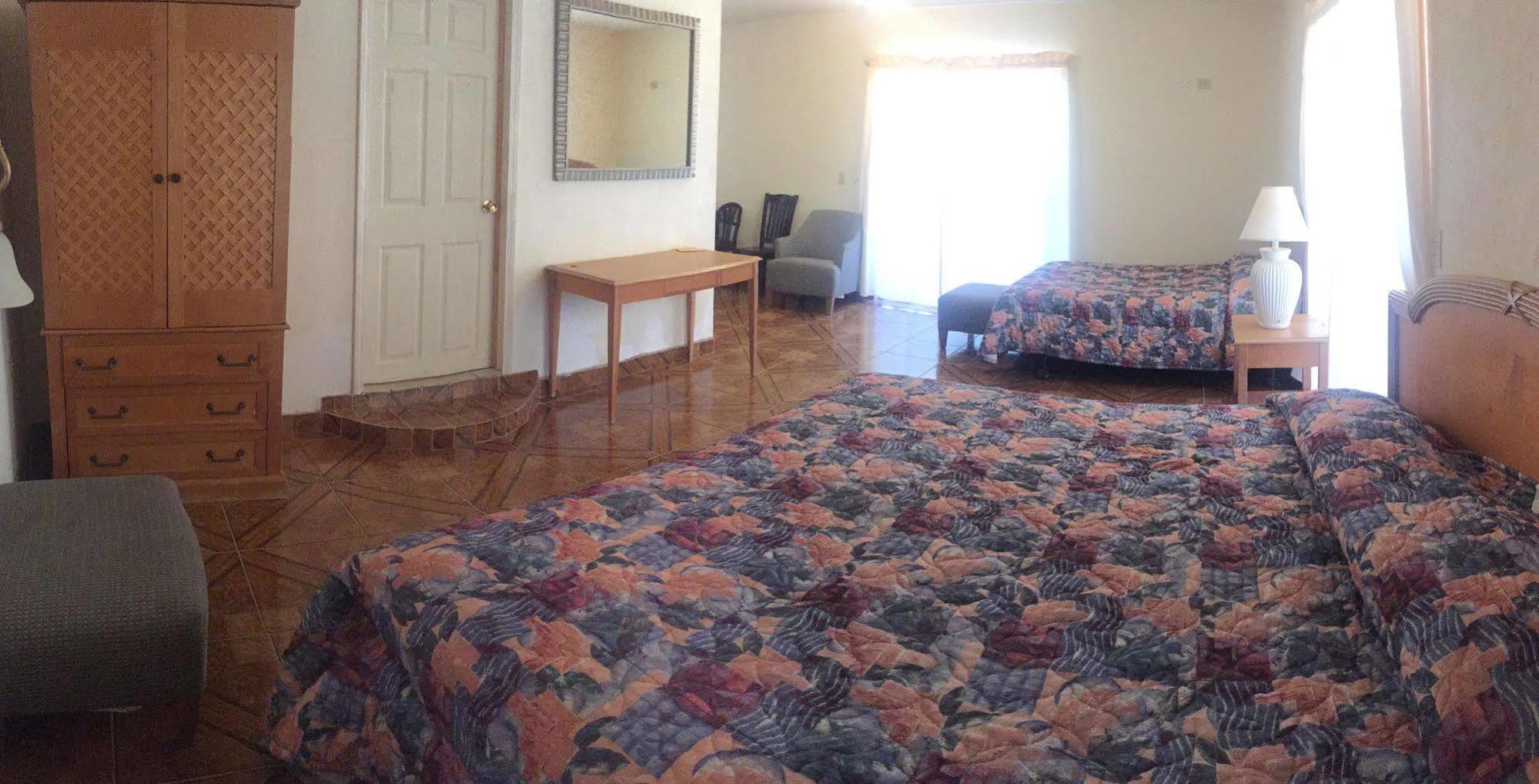 La Cueva Del Pirata Hotel Camalu Ngoại thất bức ảnh