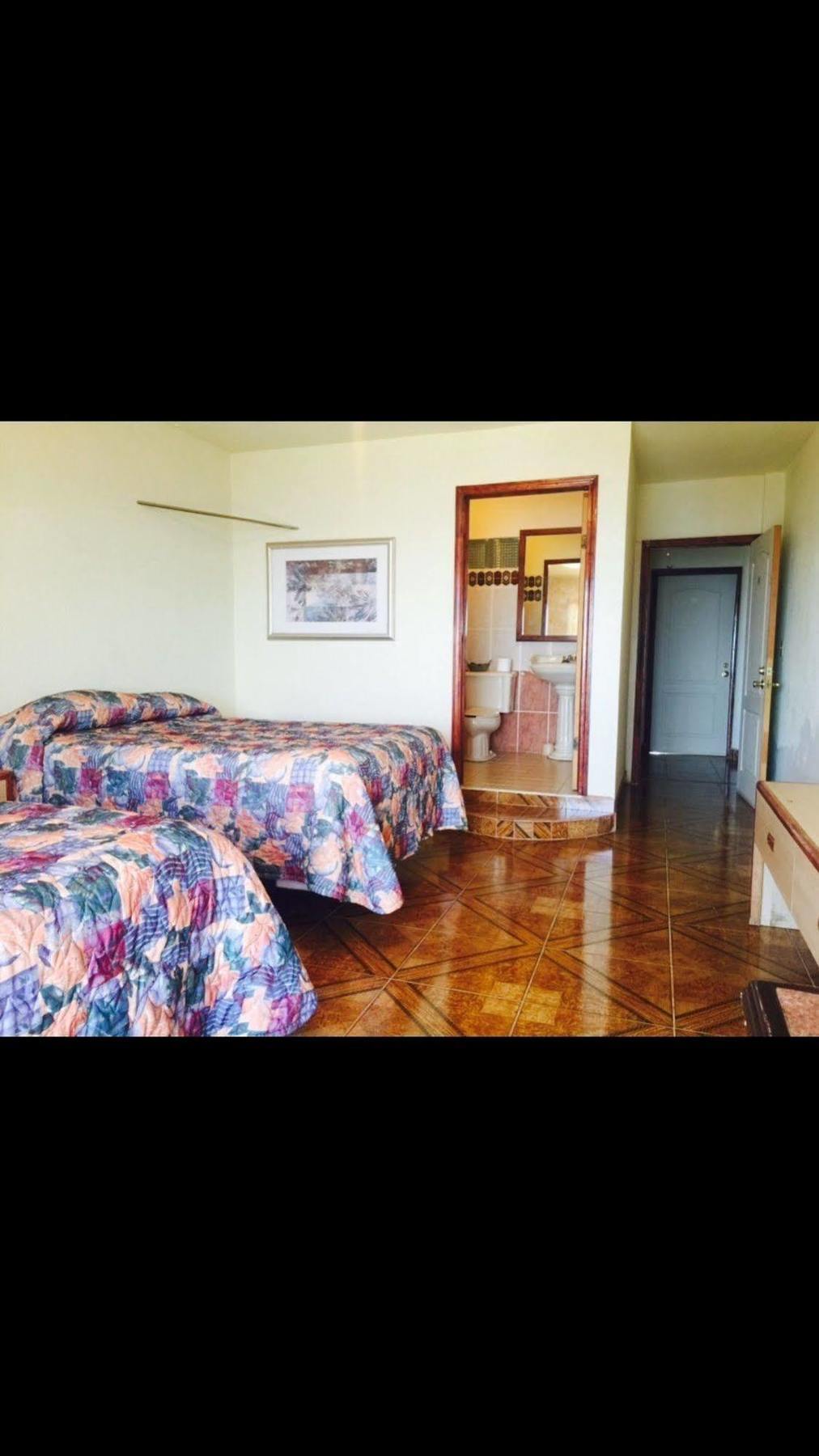 La Cueva Del Pirata Hotel Camalu Ngoại thất bức ảnh
