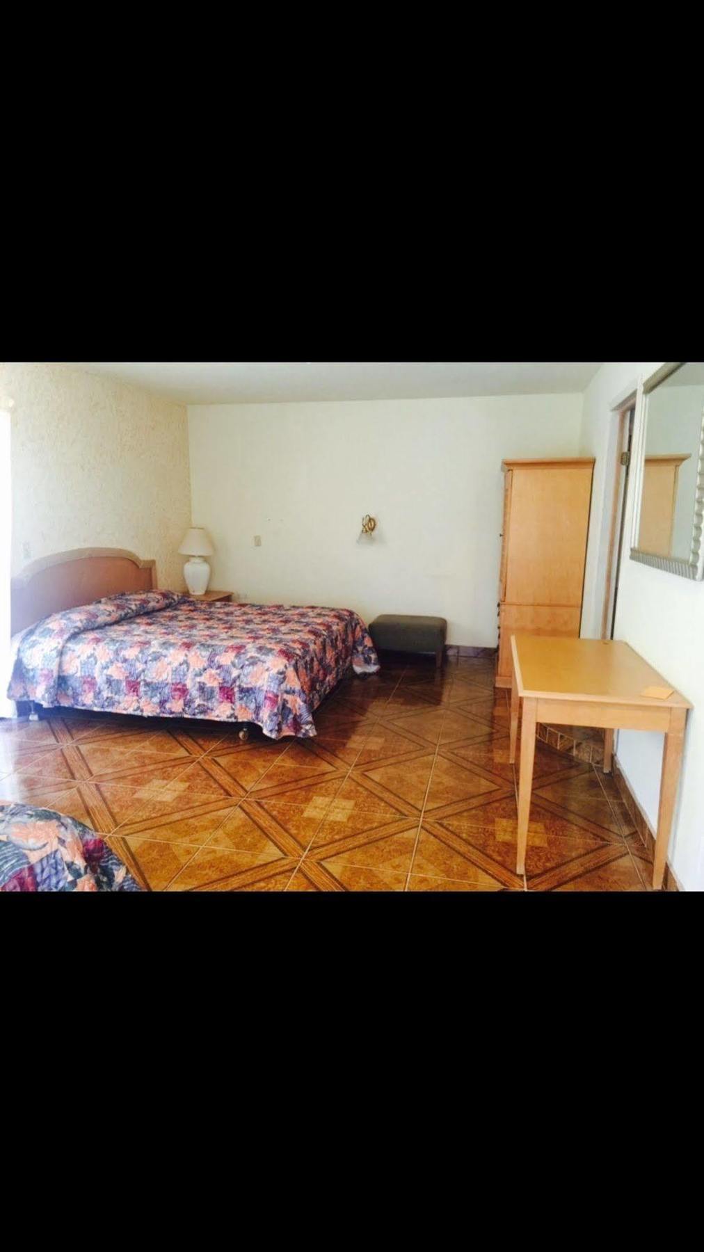 La Cueva Del Pirata Hotel Camalu Ngoại thất bức ảnh